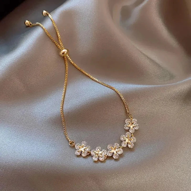 New Fashion Zircon Flower Adjustable Bracelet for Women Elegant Love Heart Butterfly Round Shiny Wedding Bracelet Jewelry Gift